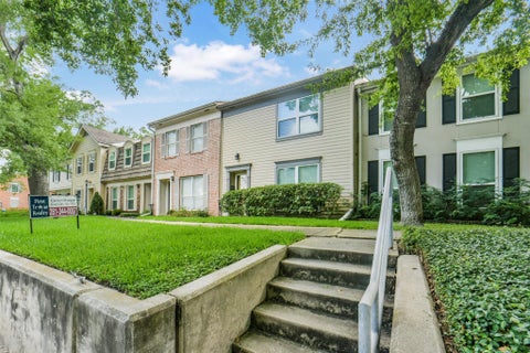 Photo of 9662 Westview Drive #5, Houston, TX 77055 (MLS # 21218765)