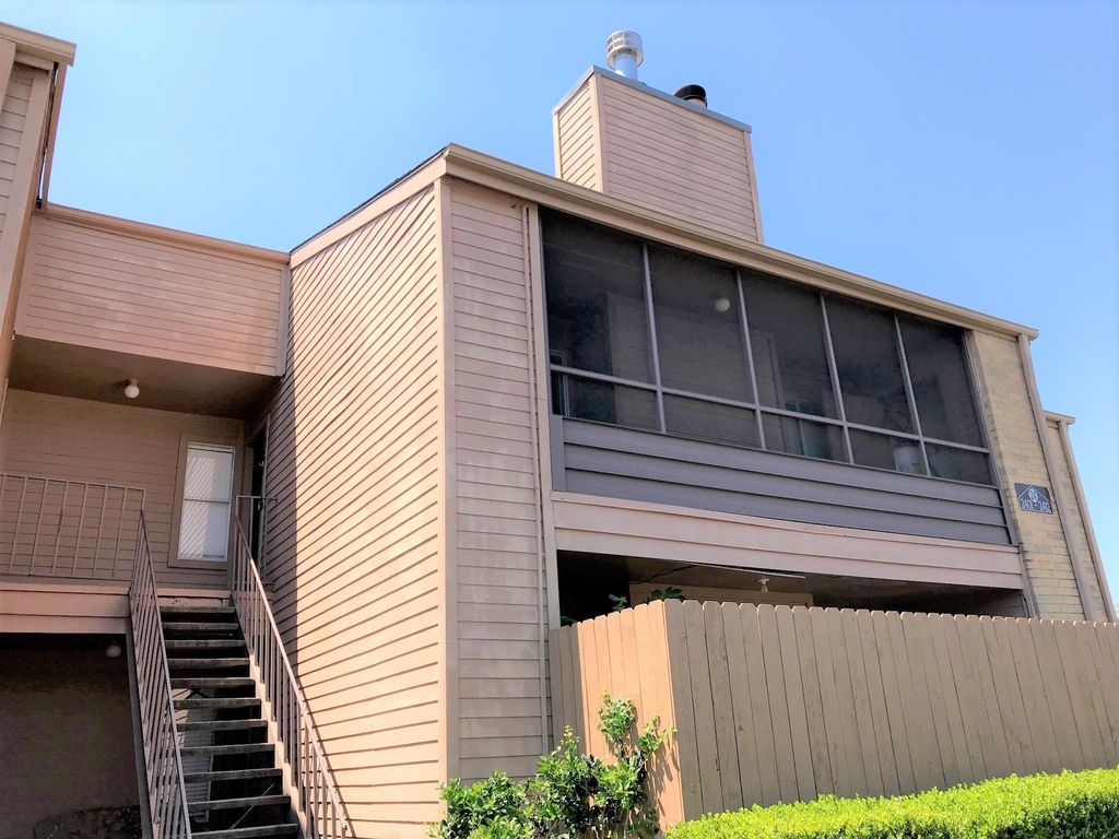 Photo of 10555 Turtlewood Court #2403, Houston, TX 77072 (MLS # 70552813)
