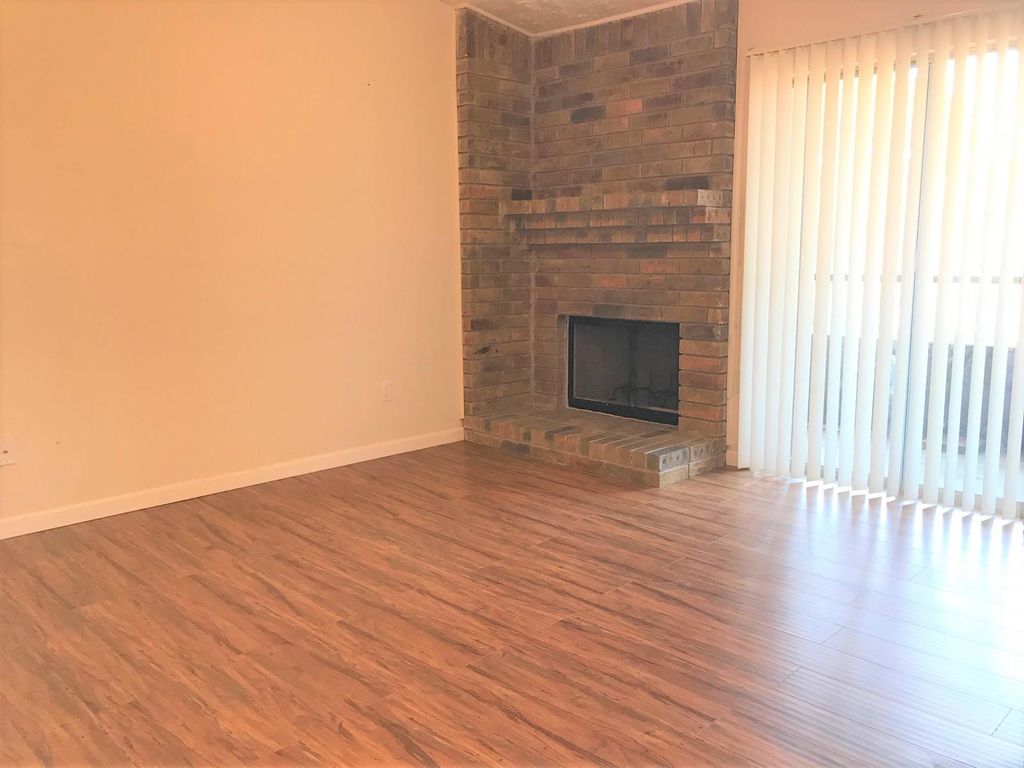 Photo of 10555 Turtlewood Court #2403, Houston, TX 77072 (MLS # 70552813)