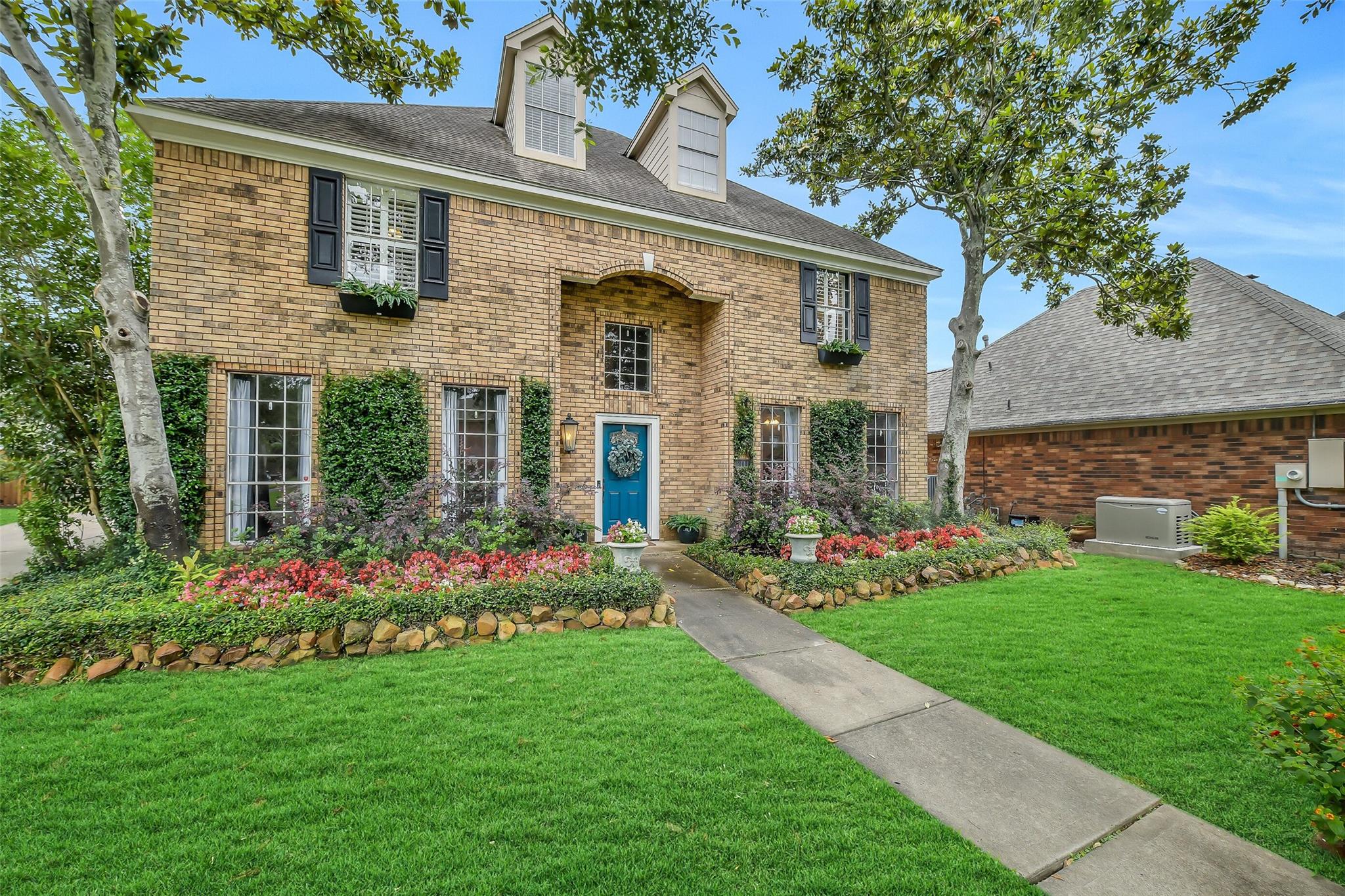 2111 Riverside Drive