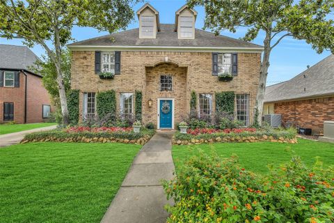 Photo of 2111 Riverside Drive, League City, TX 77573 (MLS # 7108824)