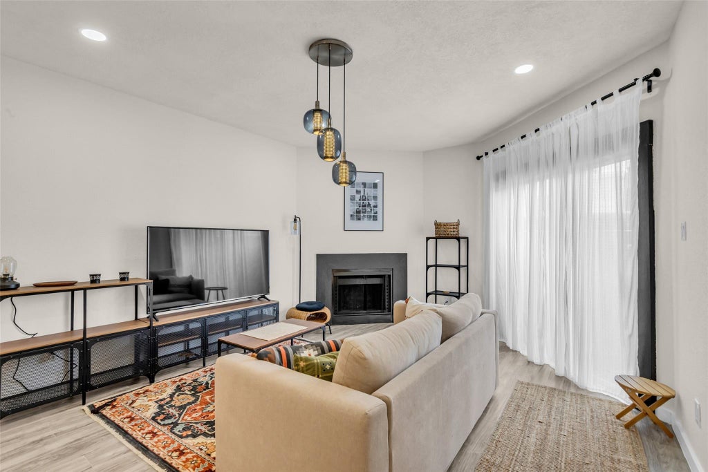 Photo of 10855 Meadowglen Lane #604, Houston, TX 77042 (MLS # 12603312)
