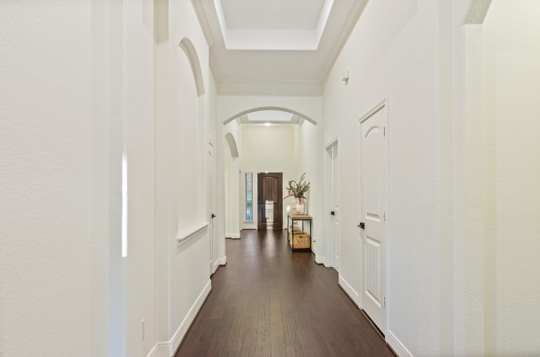 103 W Wading Pond Circle