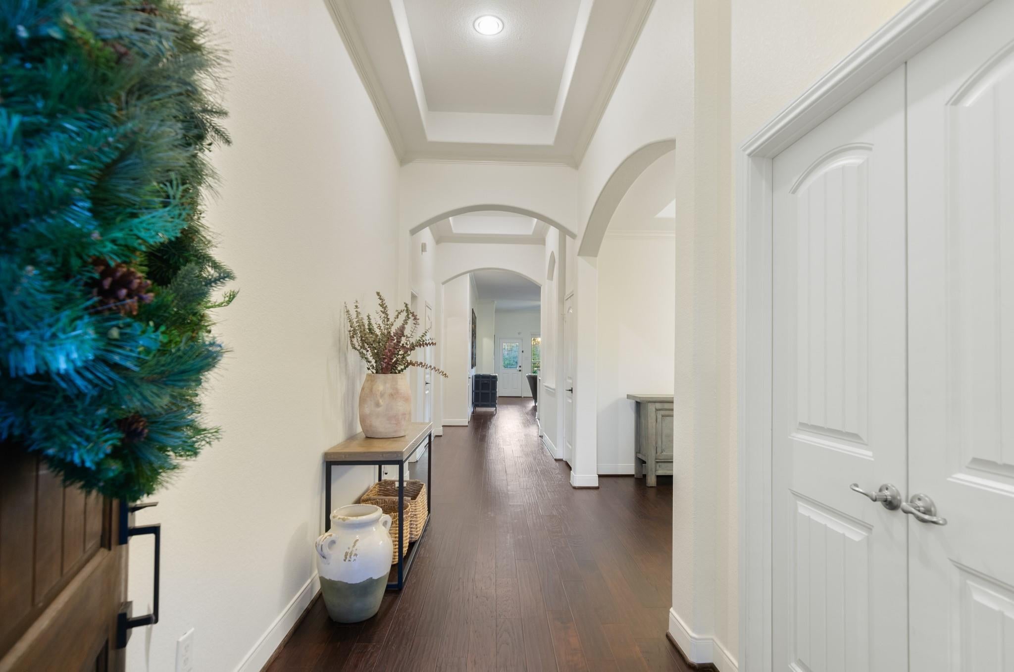 103 W Wading Pond Circle