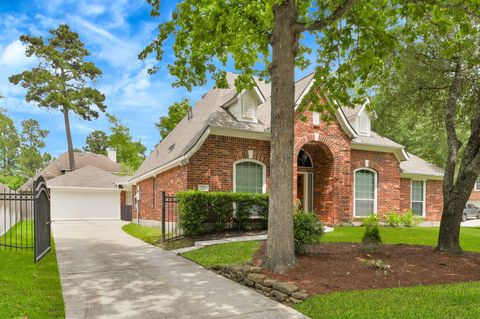Photo of 2 Westward Ridge Place, The Woodlands, TX 77384 (MLS # 53219781)