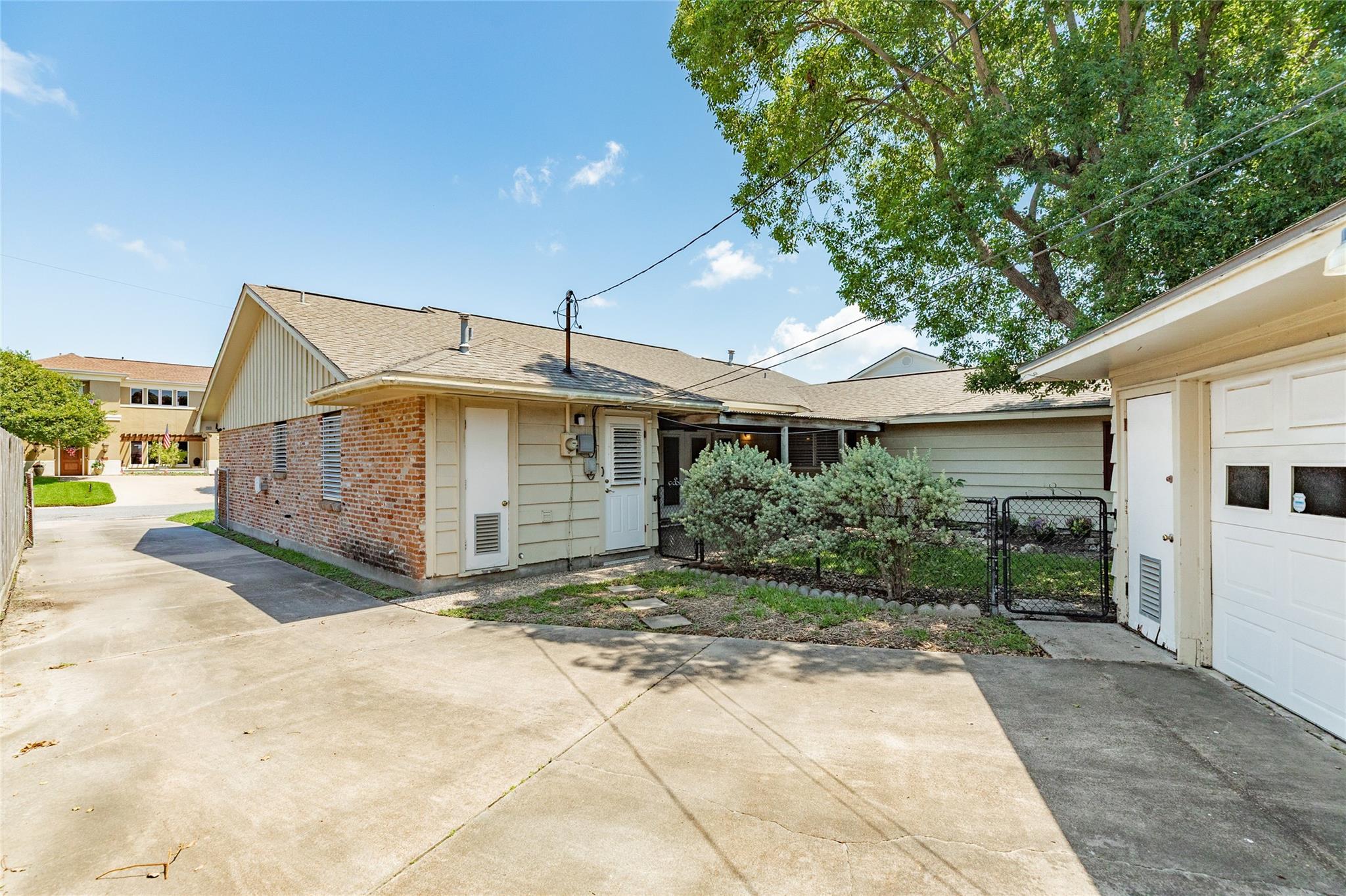 7721 Beluche Drive