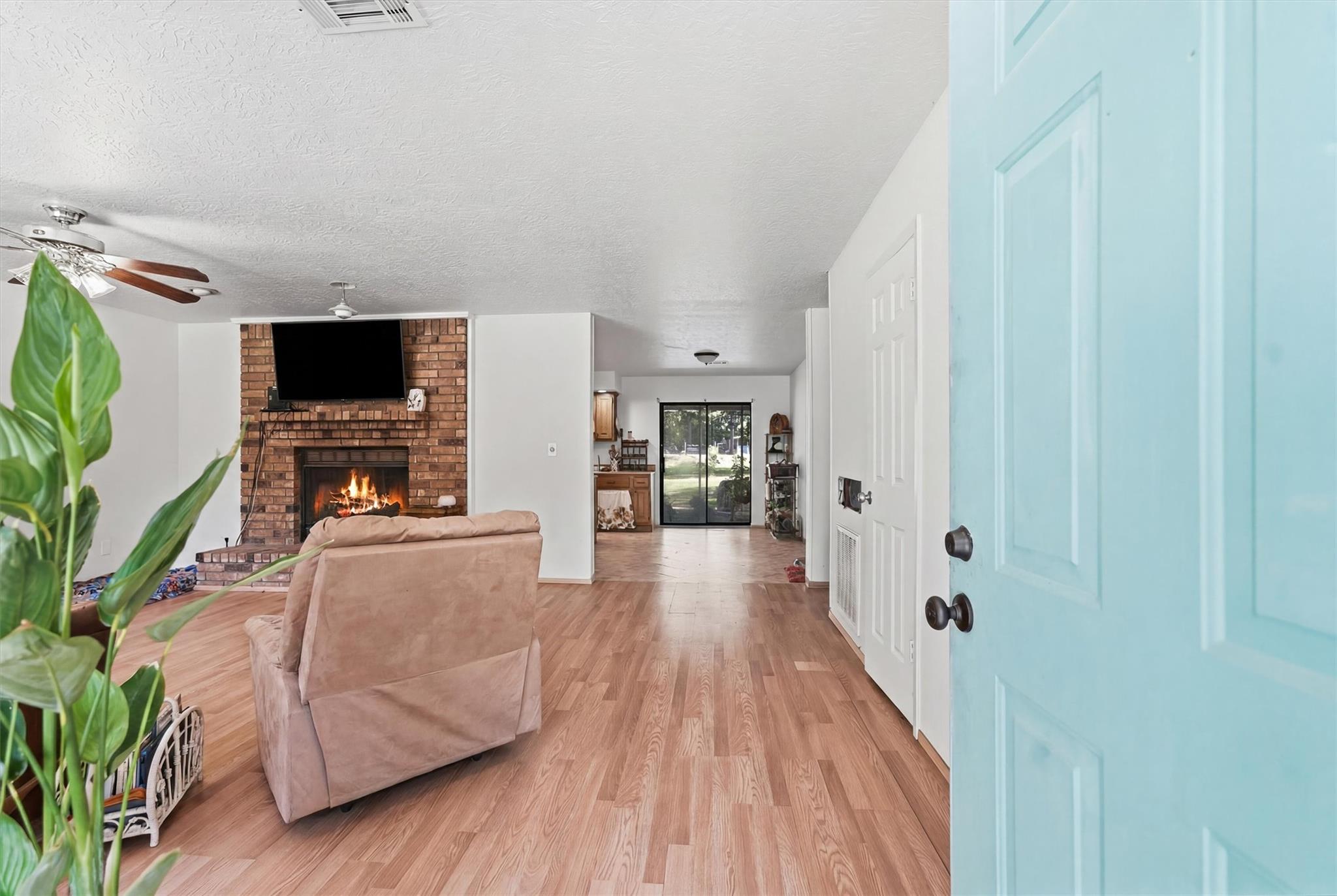 39 Wood Lodge Drive