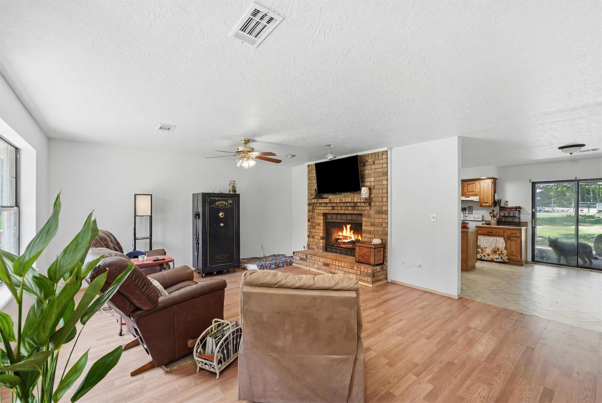 39 Wood Lodge Drive