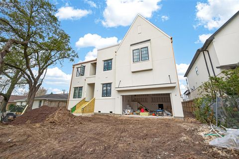 4046 Drummond Street Houston TX 77025