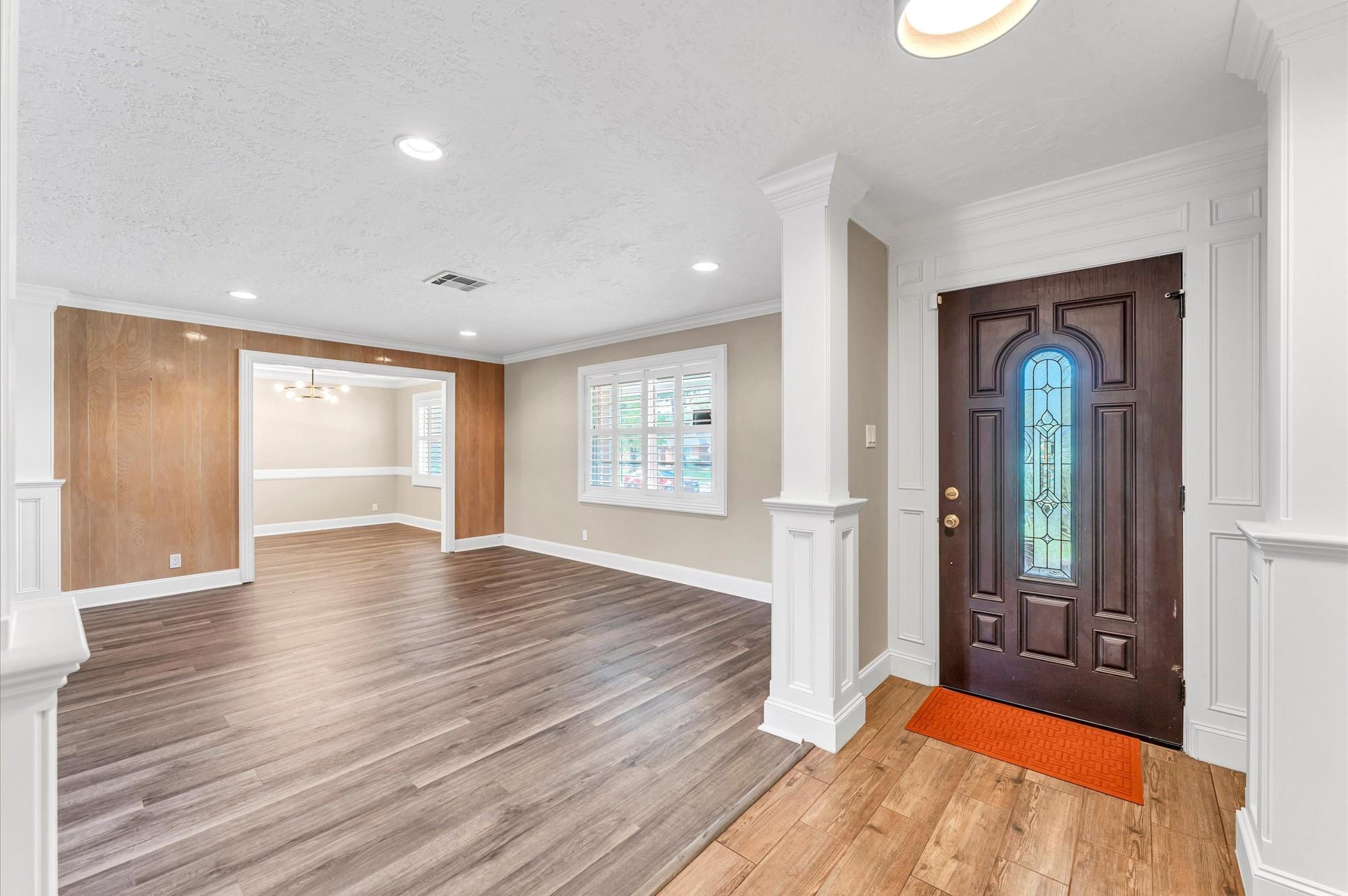 6327 Wynnwood Lane