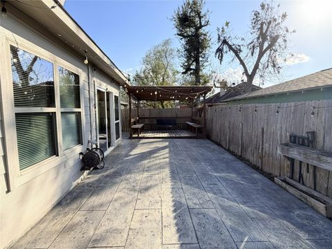 Tiny photo for 8002 Brandon Street, Houston, TX 77051 (MLS # 94589956)