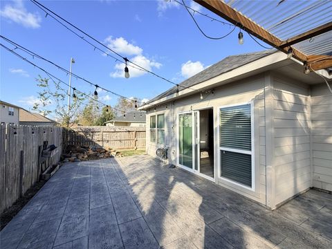 Tiny photo for 8002 Brandon Street, Houston, TX 77051 (MLS # 94589956)