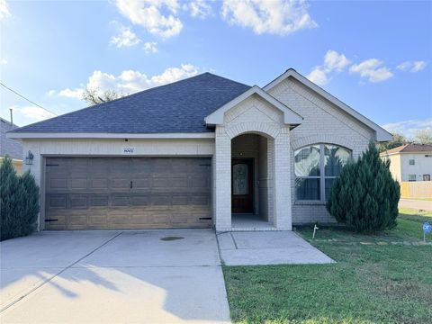 Photo of 8002 Brandon Street, Houston, TX 77051 (MLS # 94589956)