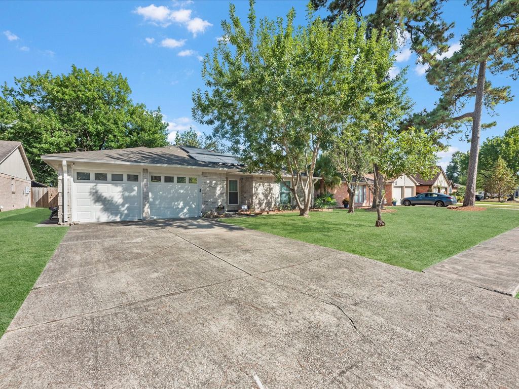 Photo of 18718 Jodywood Drive, Atascocita, TX 77346 (MLS # 47910657)