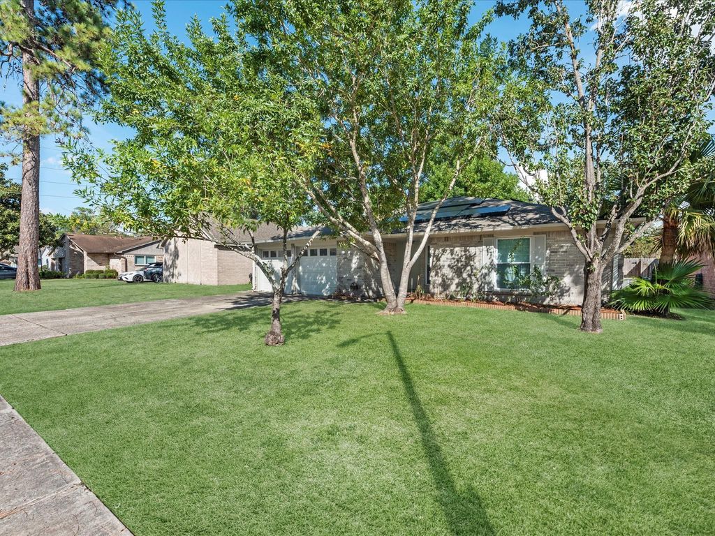 Photo of 18718 Jodywood Drive, Atascocita, TX 77346 (MLS # 47910657)