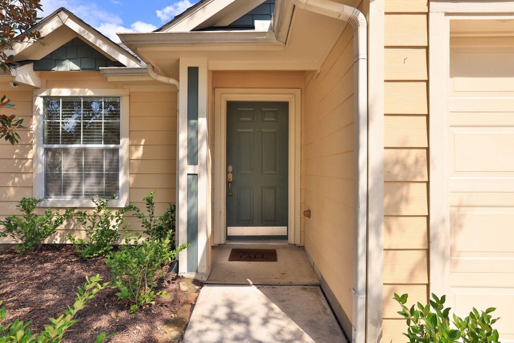 Photo of 12915 Redbud Shores Lane, Houston, TX 77044 (MLS # 34911484)