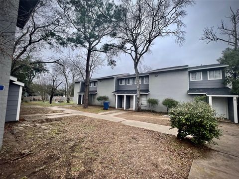 Photo of 702 Hargest Street #8, Prairie View, TX 77446 (MLS # 14021812)