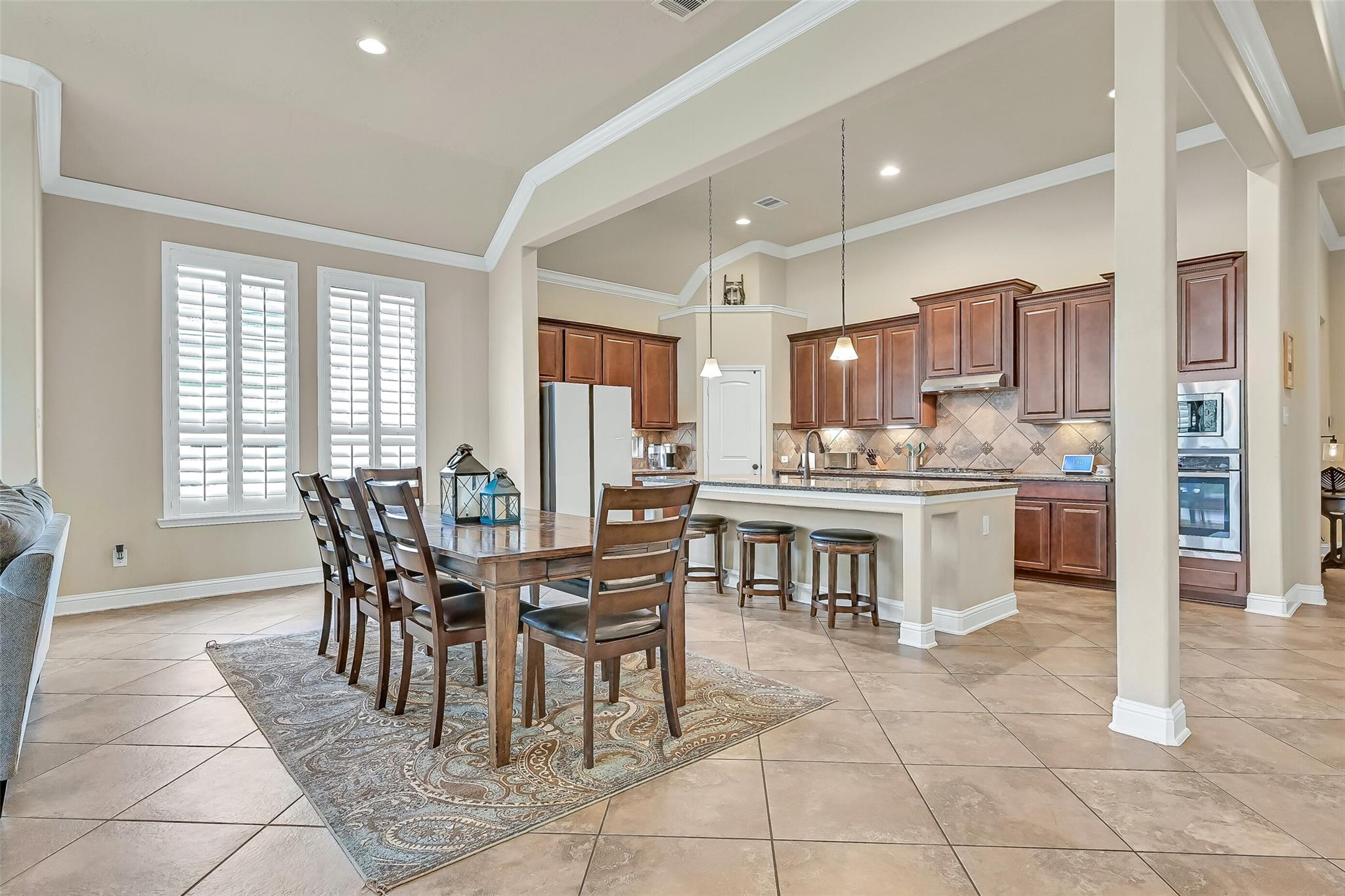 8211 Lockridge Terrace Lane