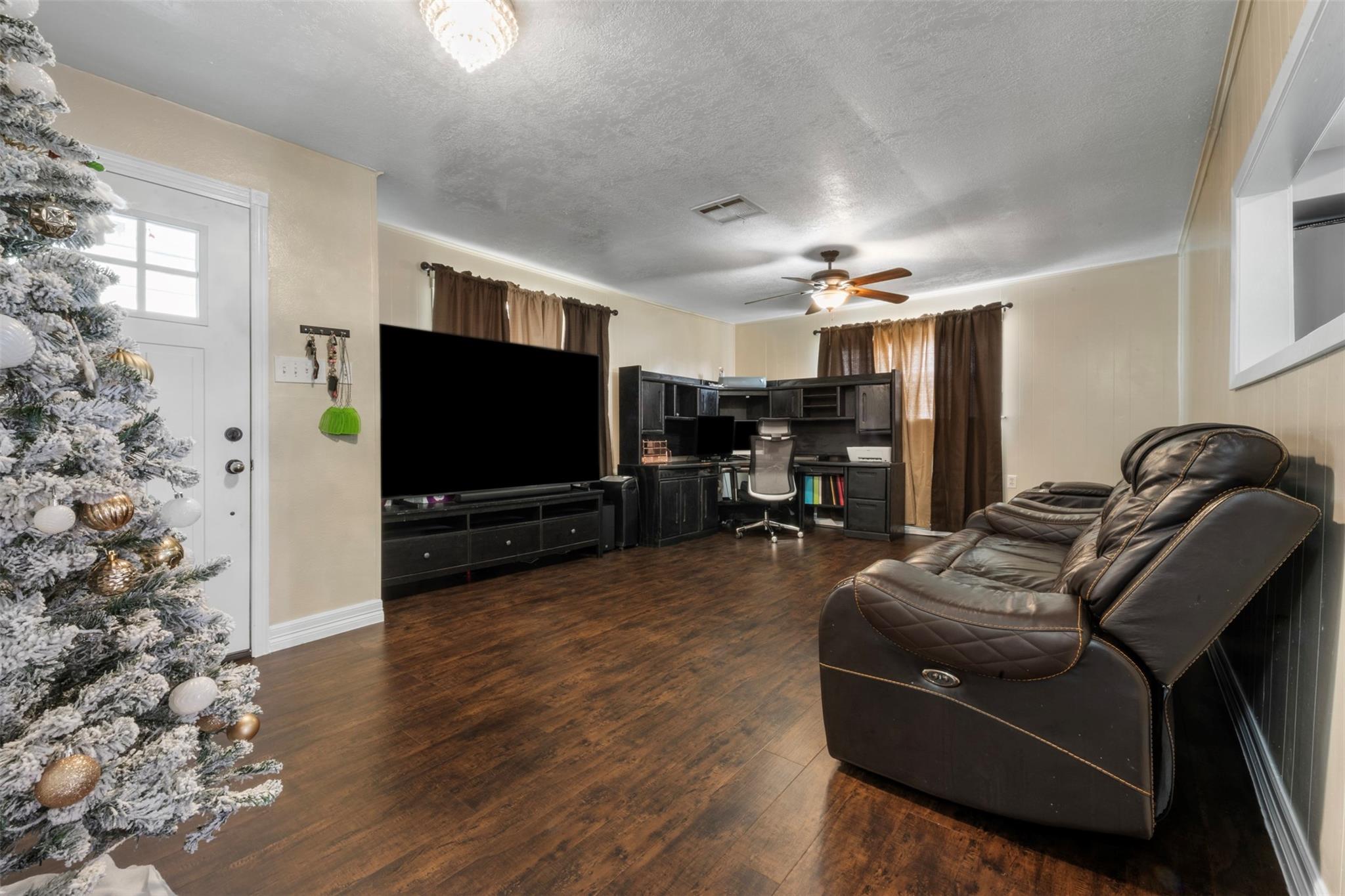 12711 33rd Street