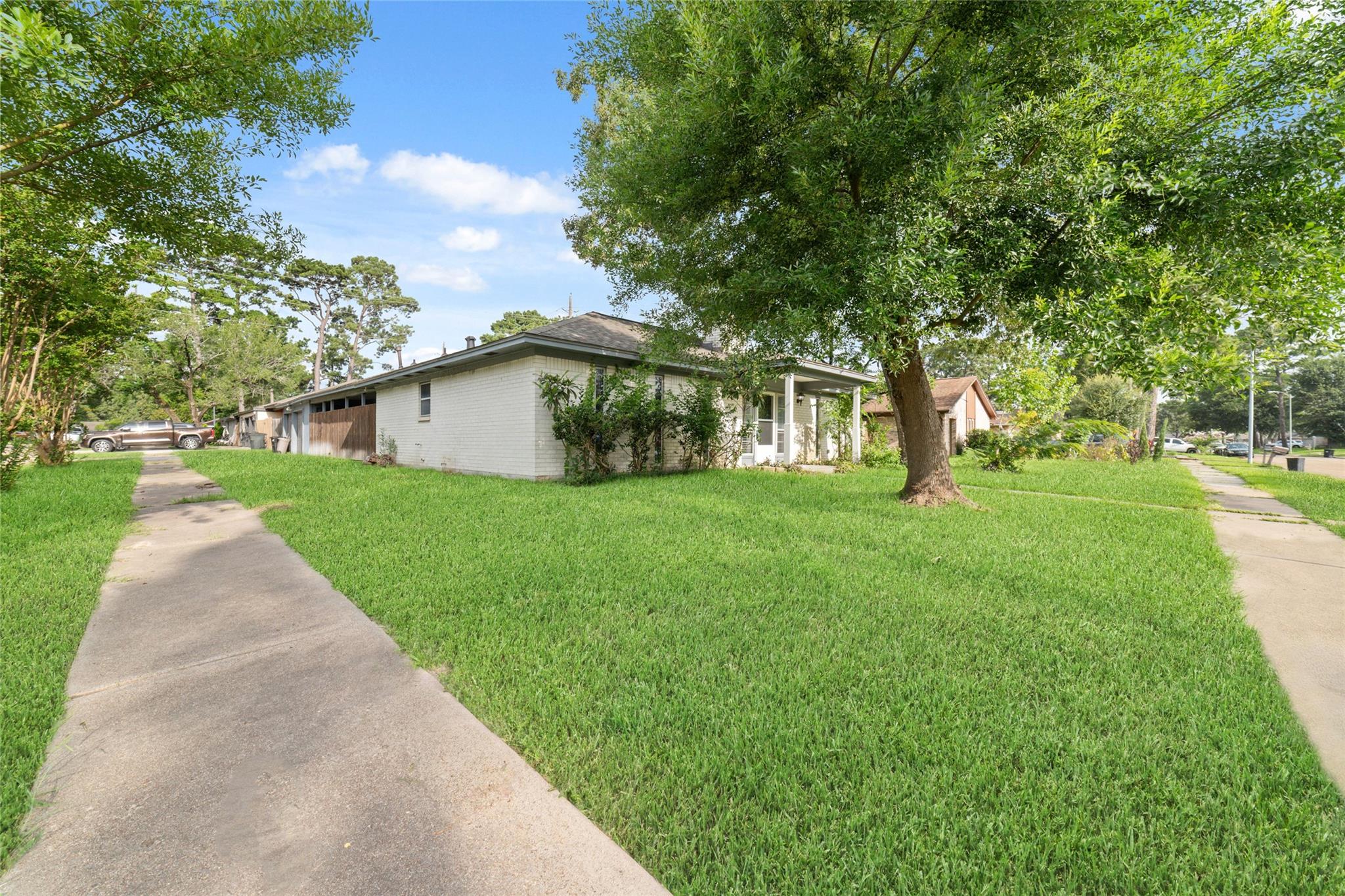 23303 Canyon Lake Drive