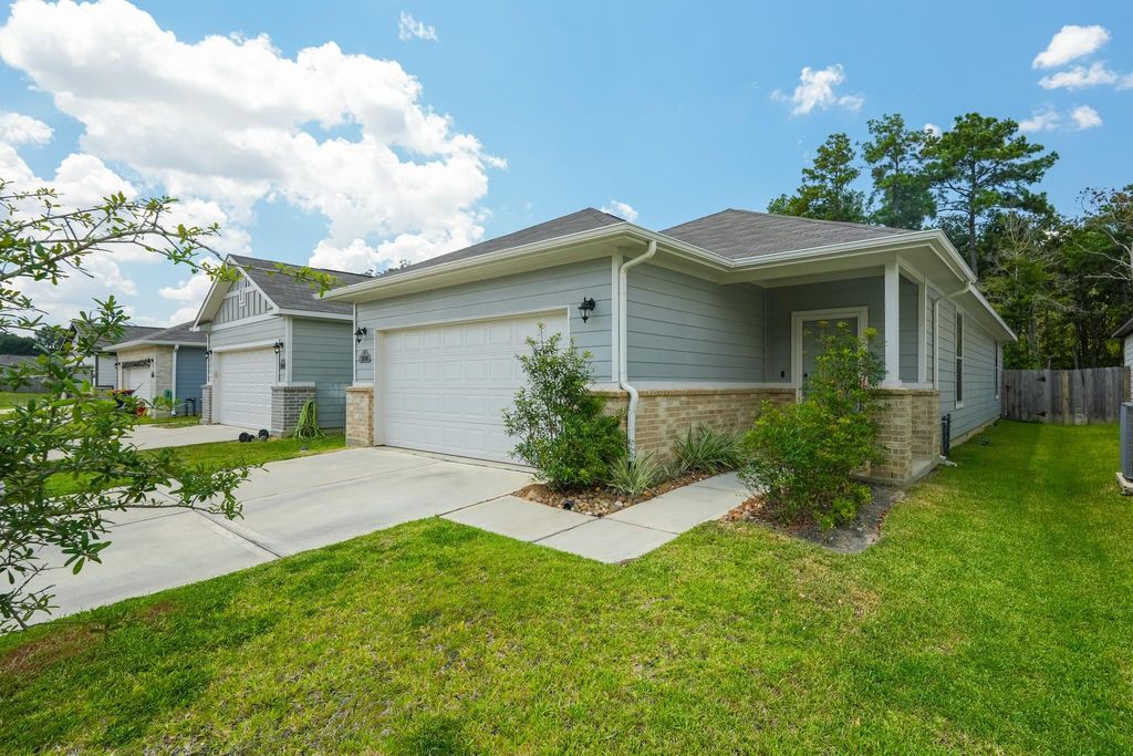 Photo of 21098 Voyage Lane, Porter, TX 77365 (MLS # 83071949)