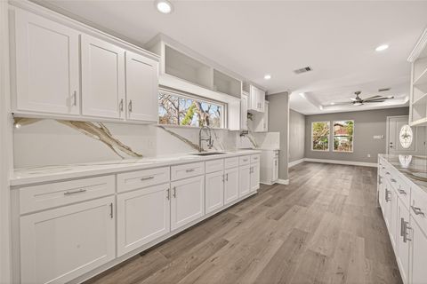 Tiny photo for 7024 Gonzales Street, Houston, TX 77020 (MLS # 47185117)