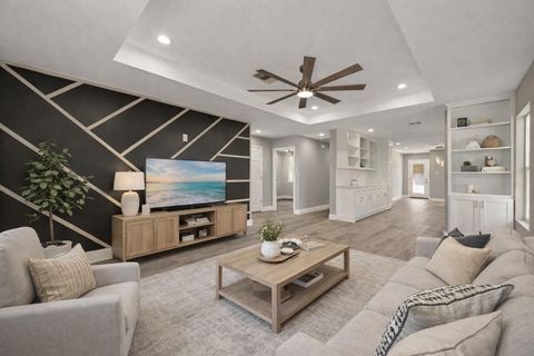 Photo of 7024 Gonzales Street, Houston, TX 77020 (MLS # 47185117)