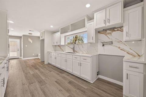 Tiny photo for 7024 Gonzales Street, Houston, TX 77020 (MLS # 47185117)