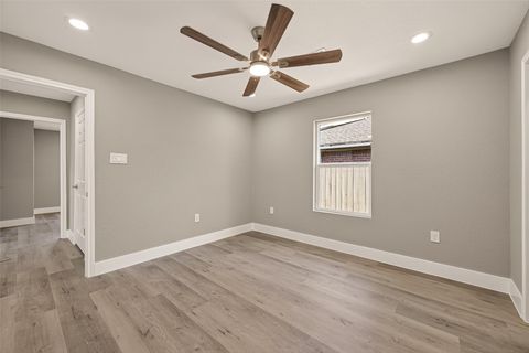 Tiny photo for 7024 Gonzales Street, Houston, TX 77020 (MLS # 47185117)