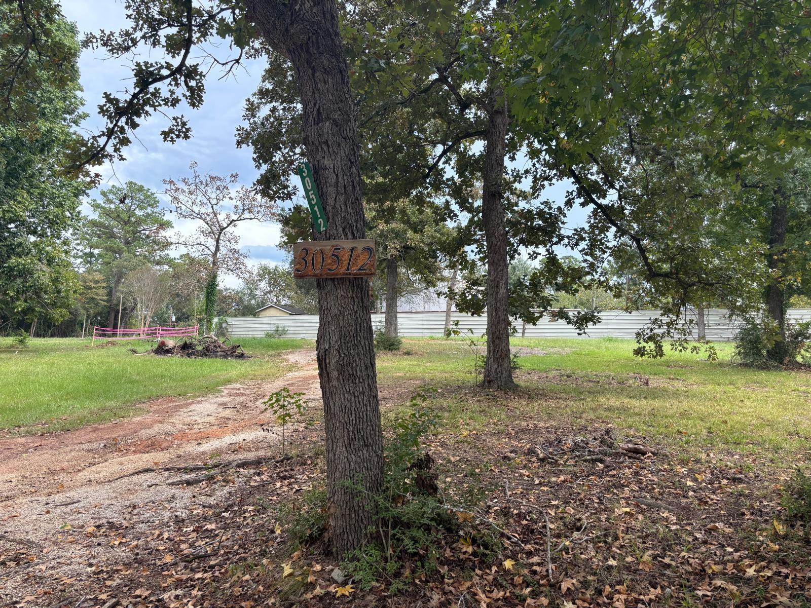 30512 Lake Circle Lane