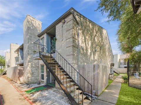 Photo of 6500 Sands Point Drive #708, Houston, TX 77074 (MLS # 811791)