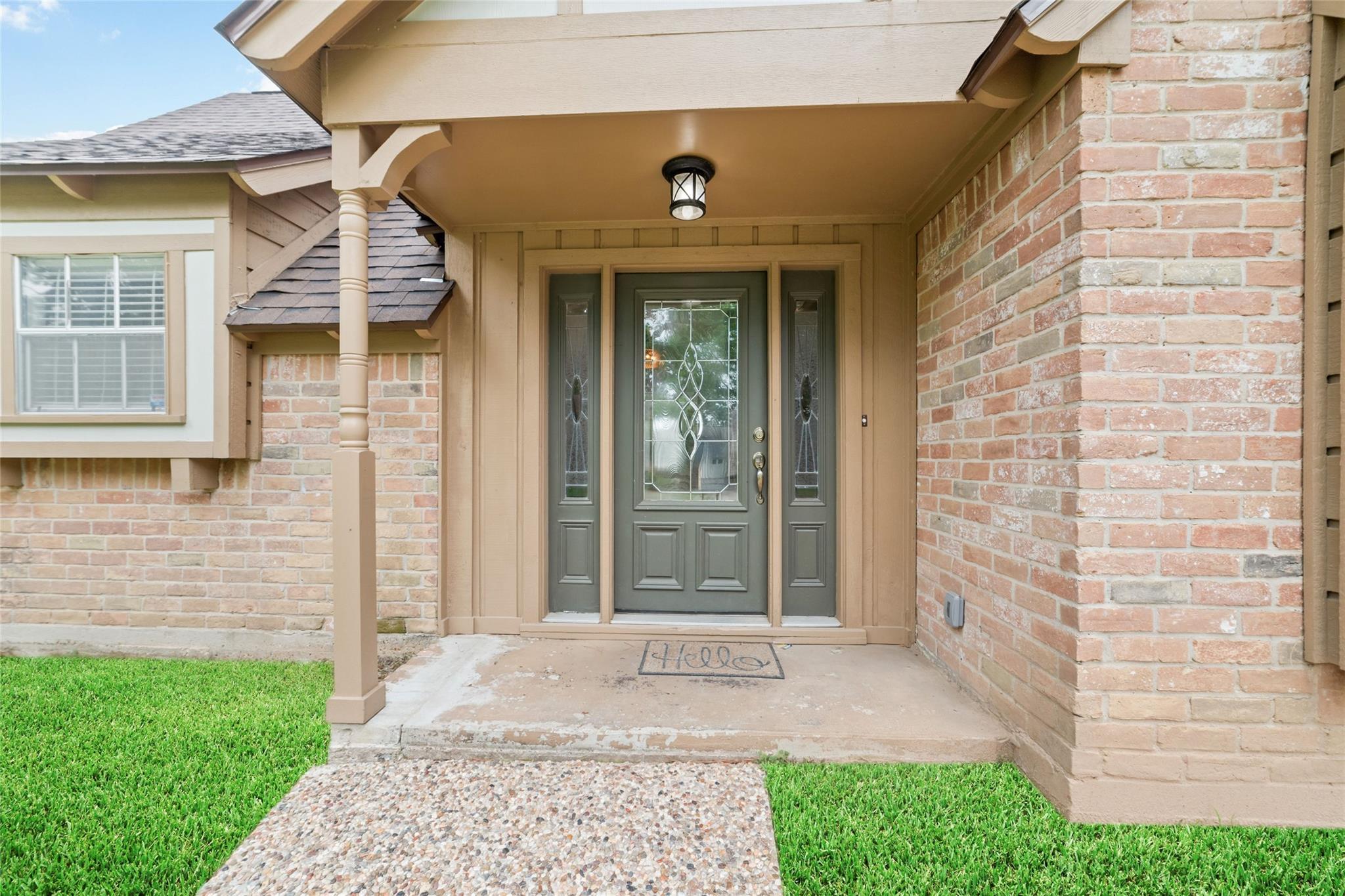 7910 Oak Moss Drive