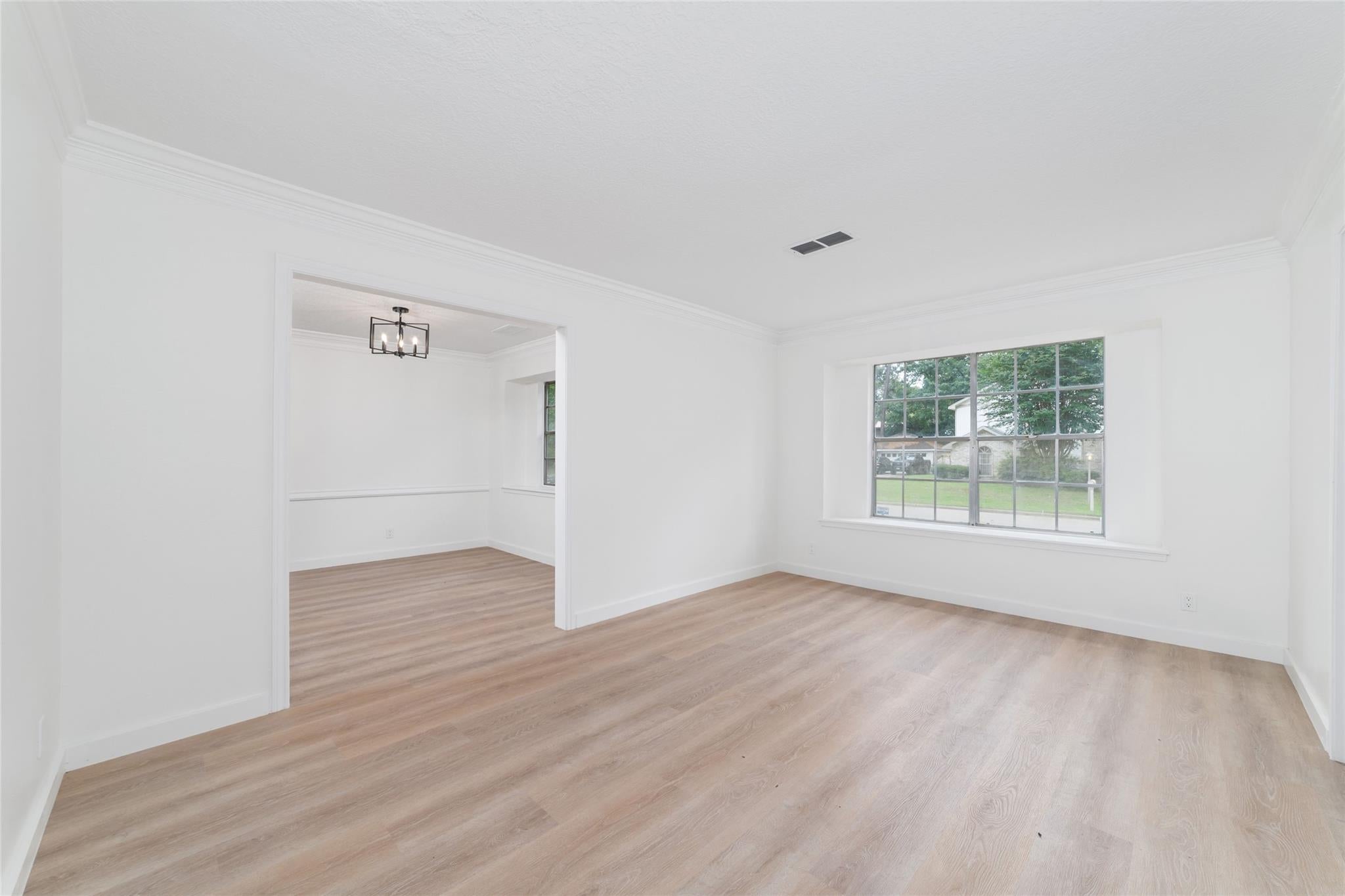 7910 Oak Moss Drive