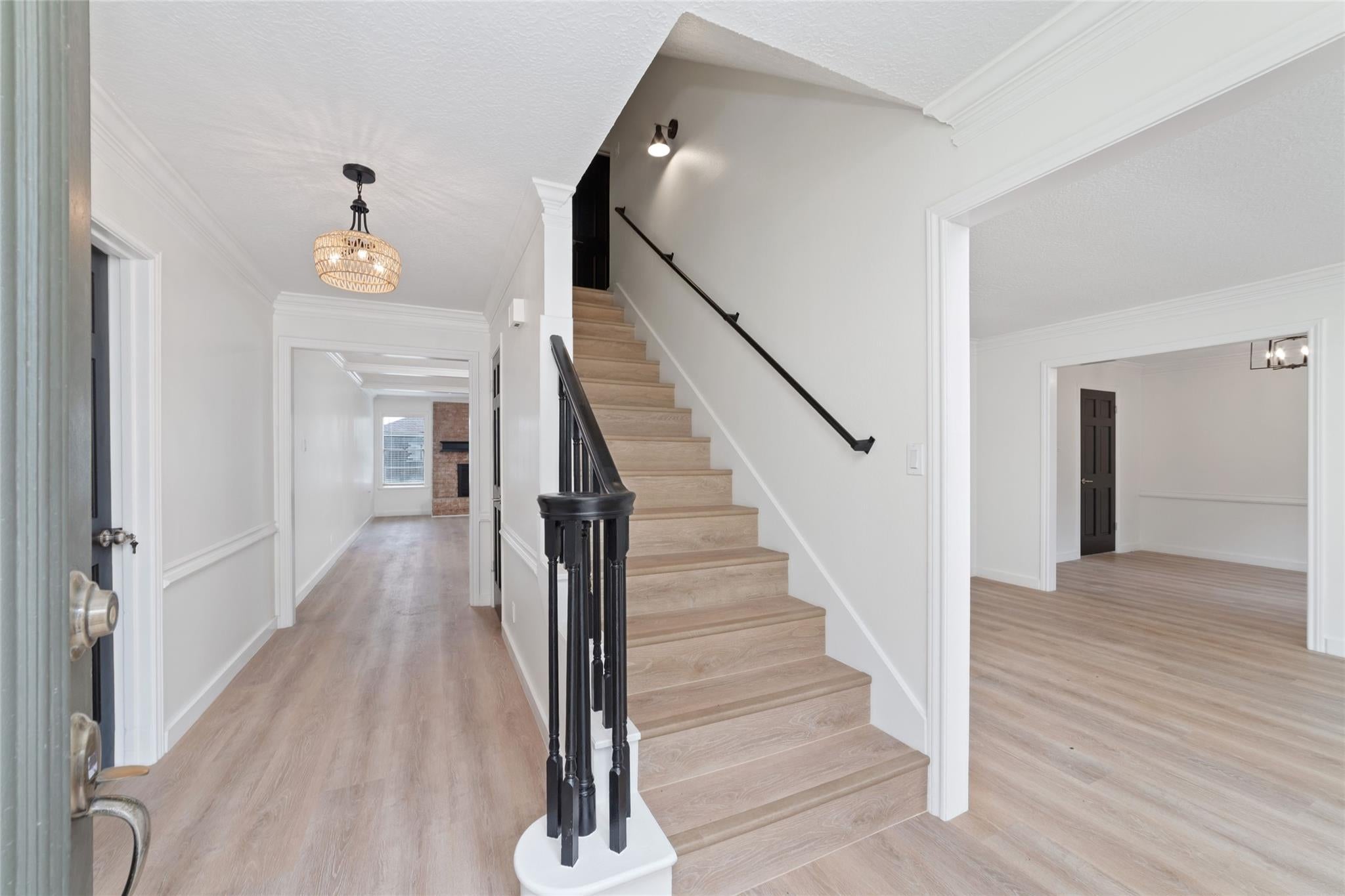 7910 Oak Moss Drive