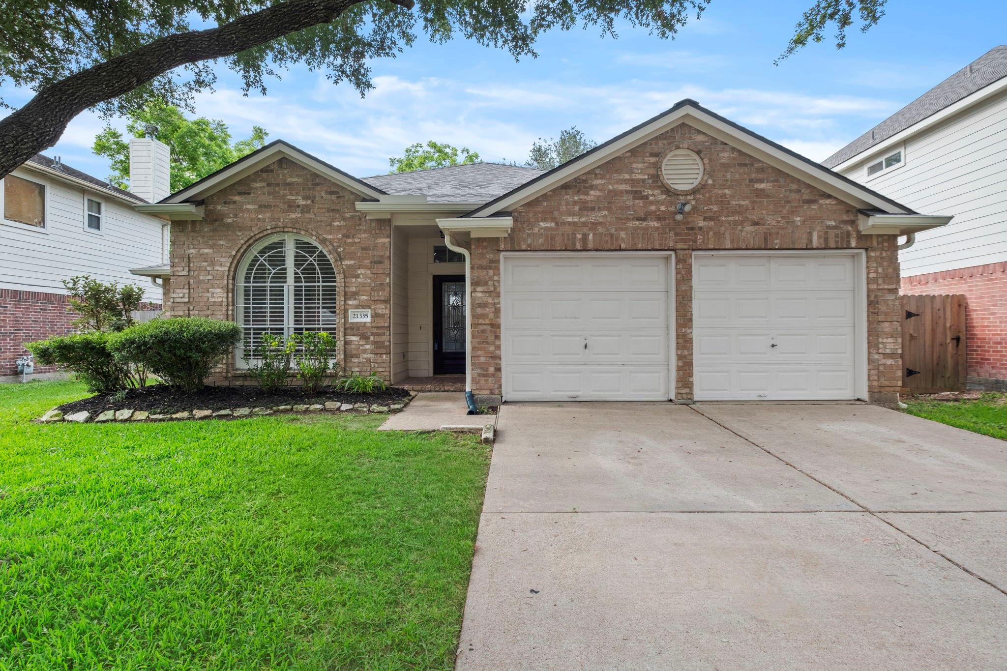 21335 Rose Hollow Lane
