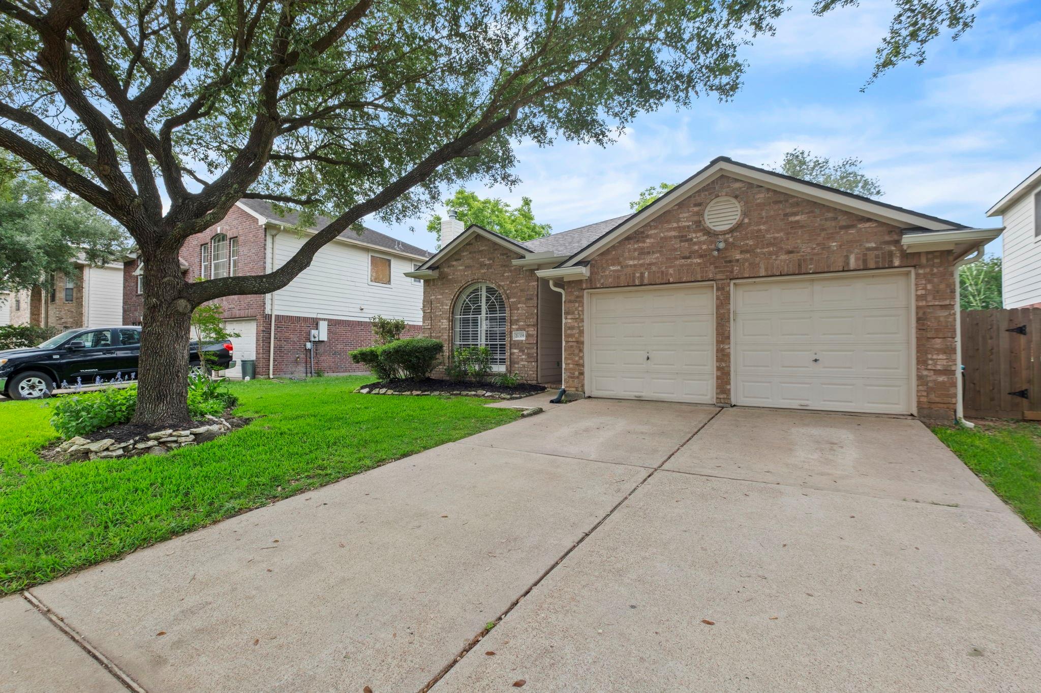 21335 Rose Hollow Lane