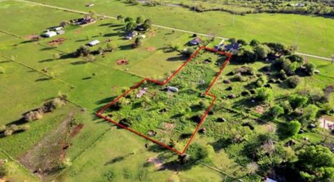 Photo of 651 Gebhardt Rd, Sealy, TX 77474 (MLS # 96005034)