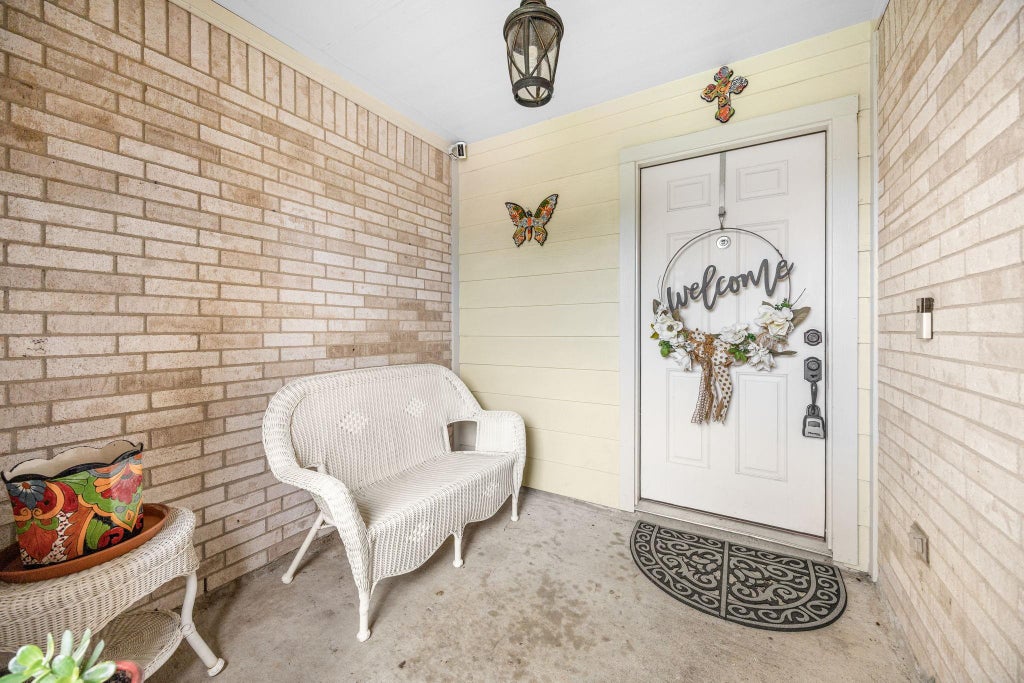 Photo of 6527 Harcourt Bridge Drive, Houston, TX 77084 (MLS # 47903324)