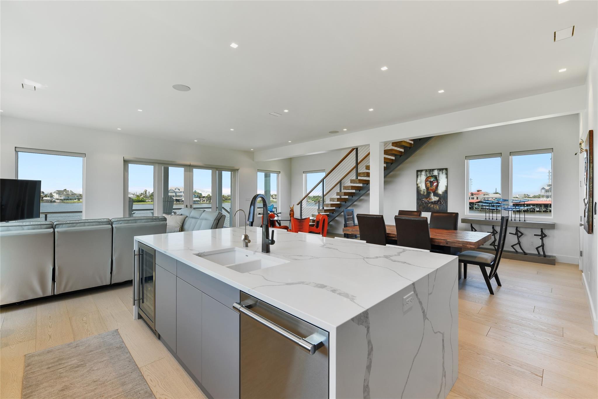 3515 Hudson St, Galveston, TX, 77554, USA, 4 Bedrooms Bedrooms, ,5 BathroomsBathrooms,Residential,Active,3515 Hudson St,12025807