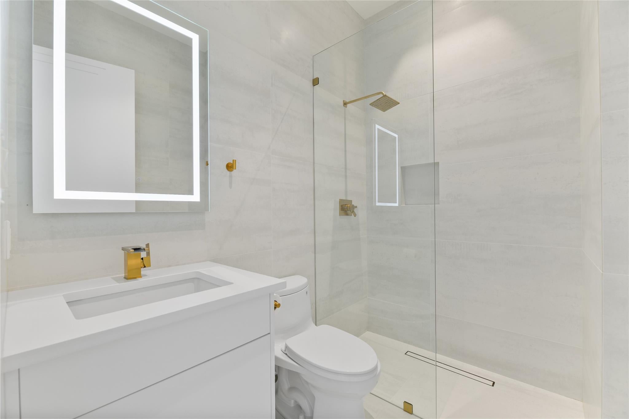 3515 Hudson St, Galveston, TX, 77554, USA, 4 Bedrooms Bedrooms, ,5 BathroomsBathrooms,Residential,Active,3515 Hudson St,12025807