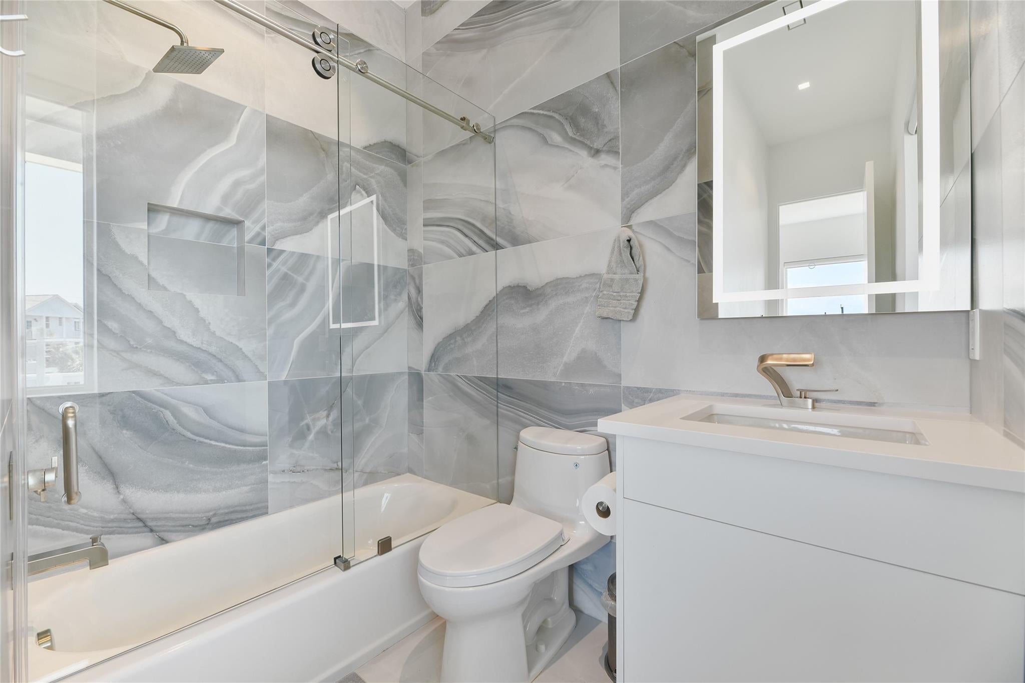 3515 Hudson St, Galveston, TX, 77554, USA, 4 Bedrooms Bedrooms, ,5 BathroomsBathrooms,Residential,Active,3515 Hudson St,12025807