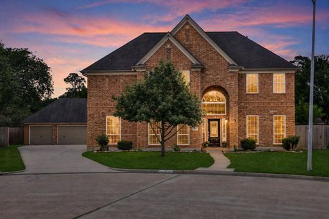 Photo of 20507 Forest Stream Drive, Humble, TX 77346 (MLS # 44373450)