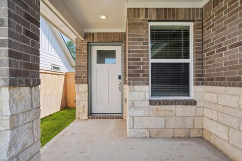 Photo of 408 Sunrise Ranch Drive, Montgomery, TX 77316 (MLS # 63445079)