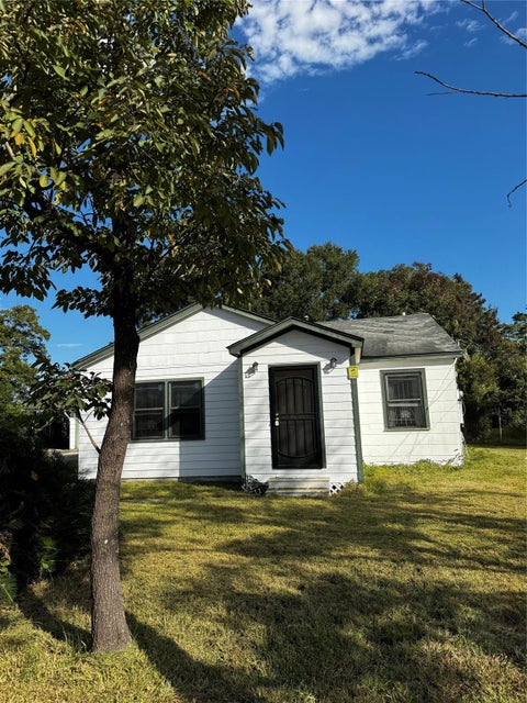 Photo of 7119 Ley Road, Houston, TX 77028 (MLS # 9918801)