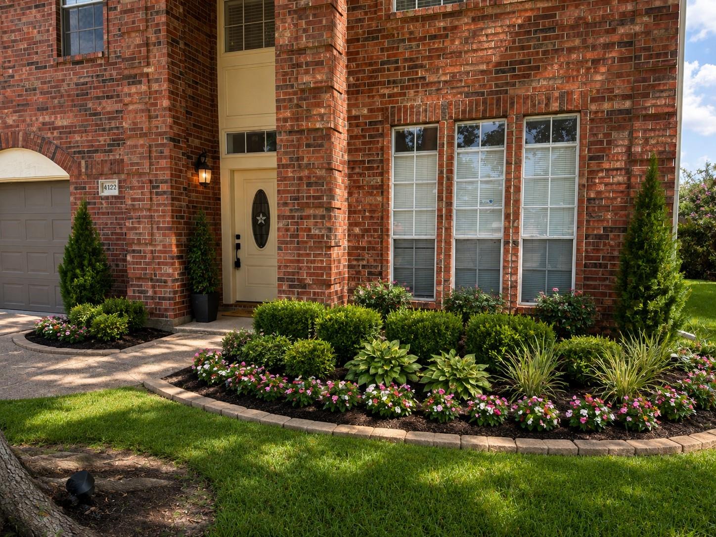 4122 Roaring Trail Drive