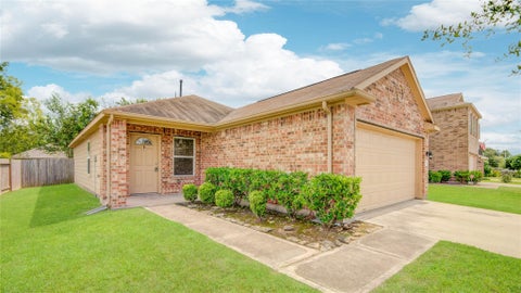 Photo of 2111 Denridge Drive, Houston, TX 77038 (MLS # 3129062)