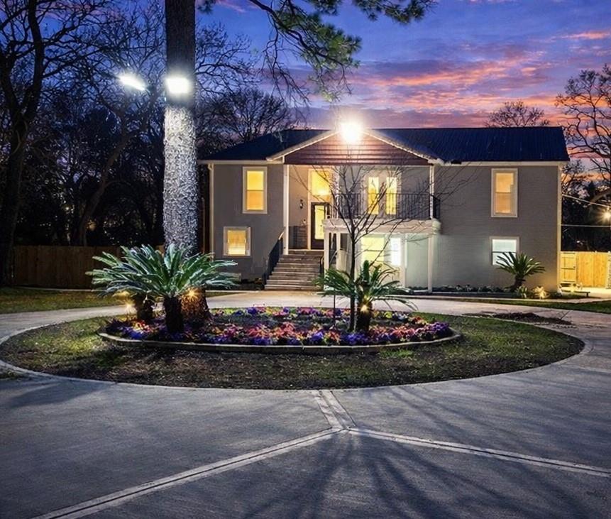 4509 Country Club Drive