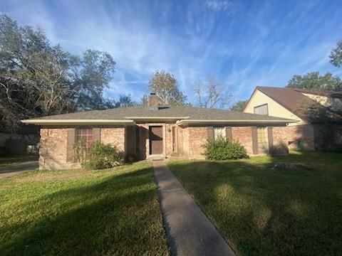 Photo of 4306 Saratoga Drive, Houston, TX 77088 (MLS # 8085102)