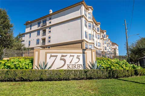 Photo of 7575 Kirby Drive #3202, Houston, TX 77030 (MLS # 30521160)
