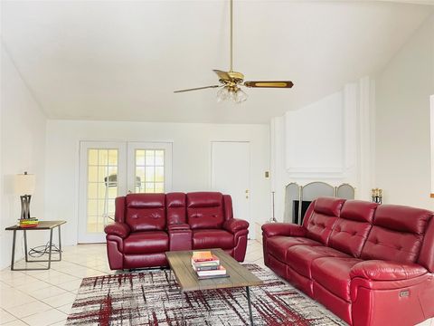 Photo of 507 Shenandoah Drive, Richmond, TX 77469 (MLS # 35015920)